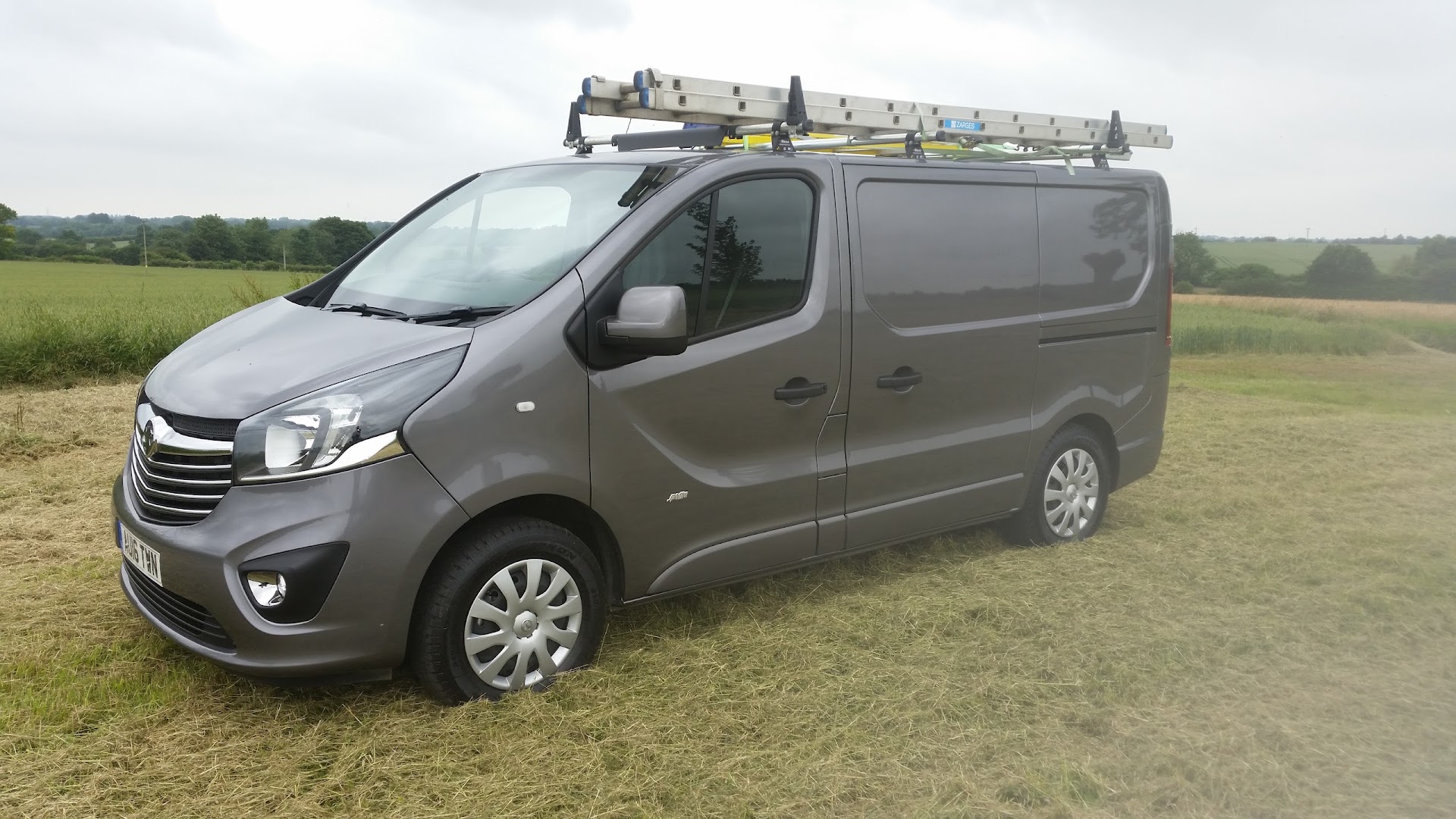Paul Weatherley, Electrician NICEIC Approved Contractor — Photos 3